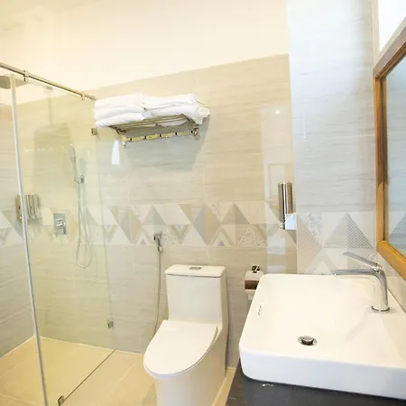 Palm Beach Hotel Phu Yen - Kite Surfing Spot In Winter Tuy Hoa Exterior photo