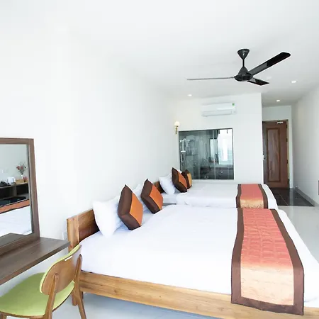 Palm Beach Hotel Phu Yen - Kite Surfing Spot In Winter Tuy Hoa Exterior photo