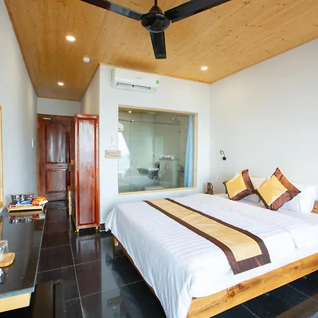 Palm Beach Hotel Phu Yen - Kite Surfing Spot In Winter Tuy Hoa Exterior photo